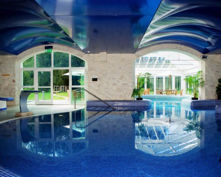 Brooklodge pool